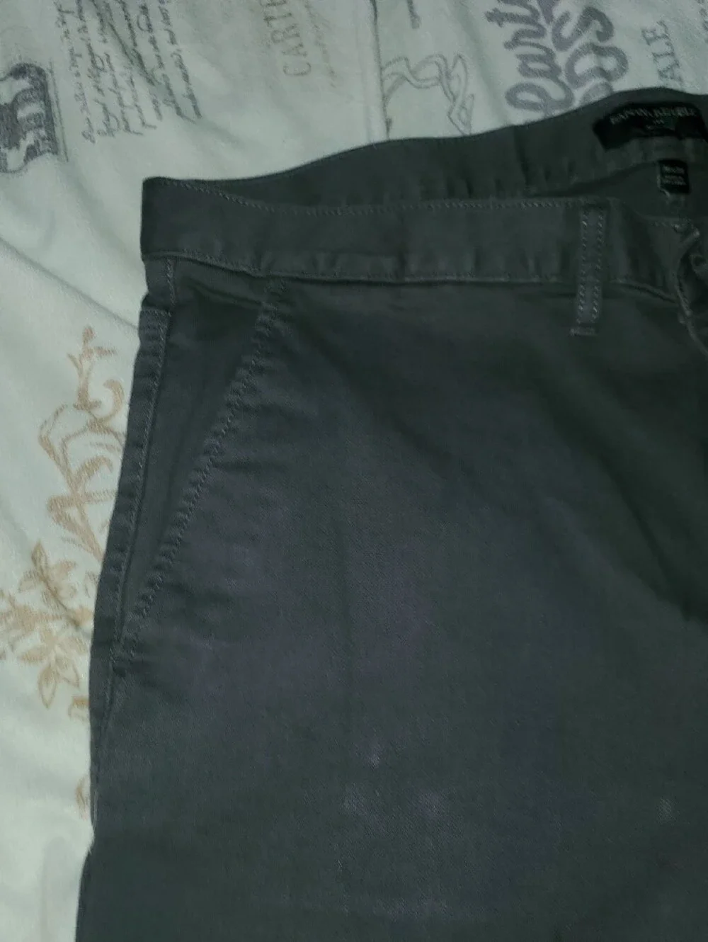 MENS NEW CONDITION BANANA REPUBLIC GREY DENIM AIDEN PANTS. SIZE 36×34